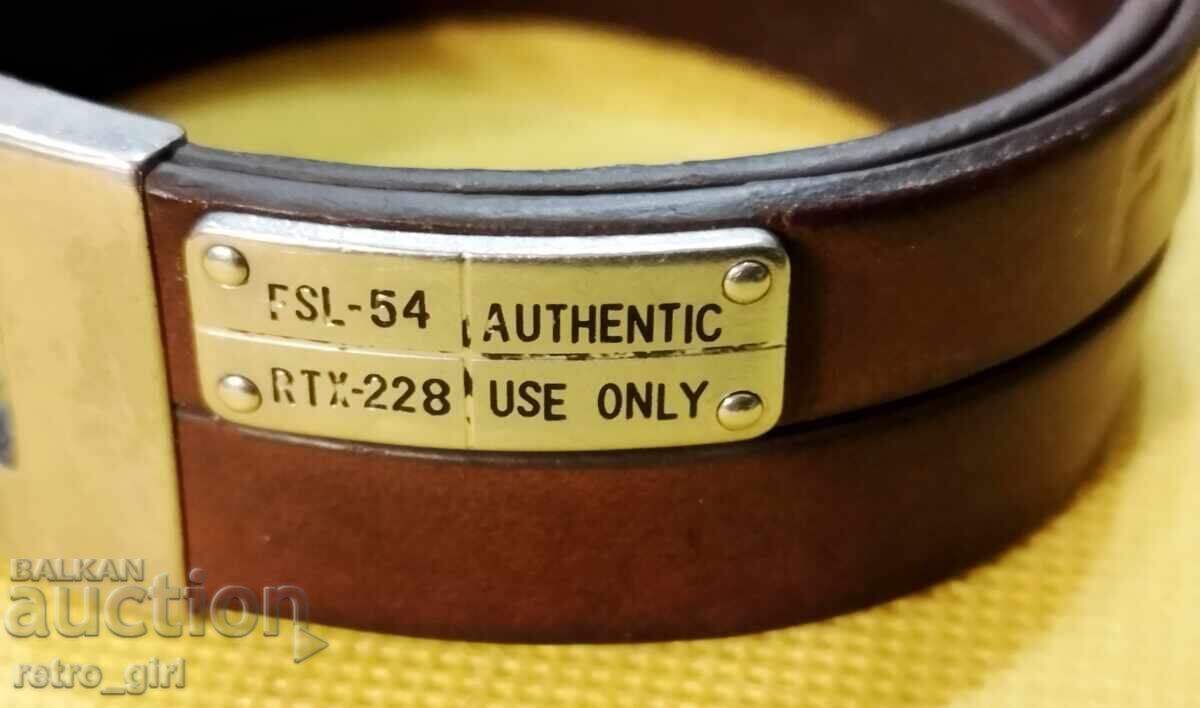 Δερμάτινο βραχιόλι χειρός "FOSSIL" με τιμή € 46.90 | 91.73 BGN