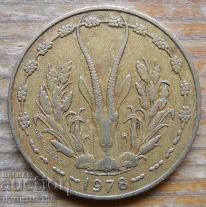 10 φράγκα 1978 - Δυτική Αφρική με τιμή € 1.30 | 2.54 BGN 10 φράγκα 1978 - Δυτική Αφρική με τιμή € 1.30 | 2.54 BGN