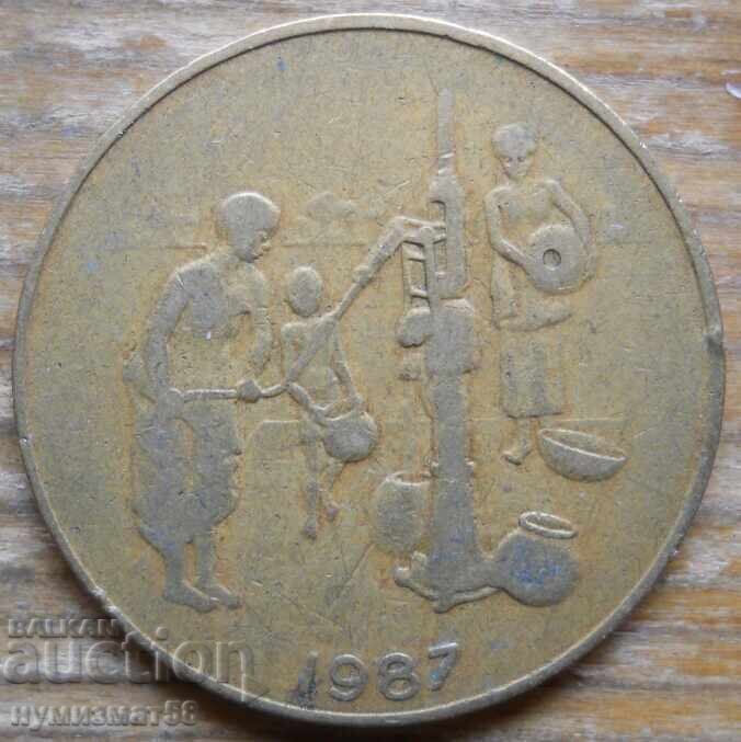 10 φράγκα 1987 - Δυτική Αφρική με τιμή € 1.60 | 3.13 BGN 10 φράγκα 1987 - Δυτική Αφρική με τιμή € 1.60 | 3.13 BGN