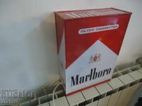 Cutie luminoasă Marlboro