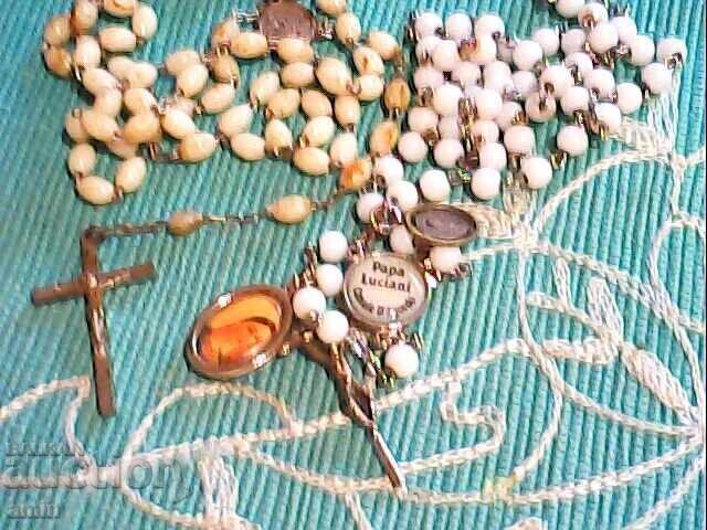 Delivery of old prayer beads