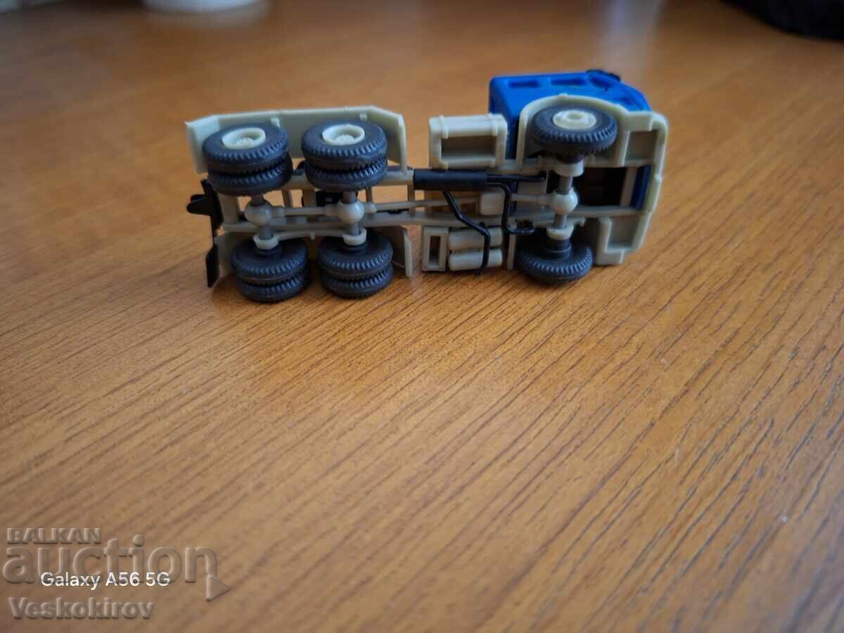 Livrarea Cap tractor Kibri 1/87