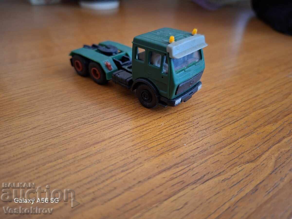 Камион влекач КИБРИ 1 към 87 с цена € 3.00 | 5.87 лв.