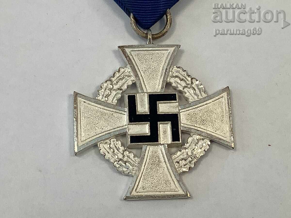 Germania - Al Treilea Reich - CRUCE DE ARGINT - Al Doilea Război Mondial cu preț € 50.00 | 97.79 BGN Germania - Al Treilea Reich - CRUCE DE ARGINT - Al Doilea Război Mondial cu preț € 50.00 | 97.79 BGN