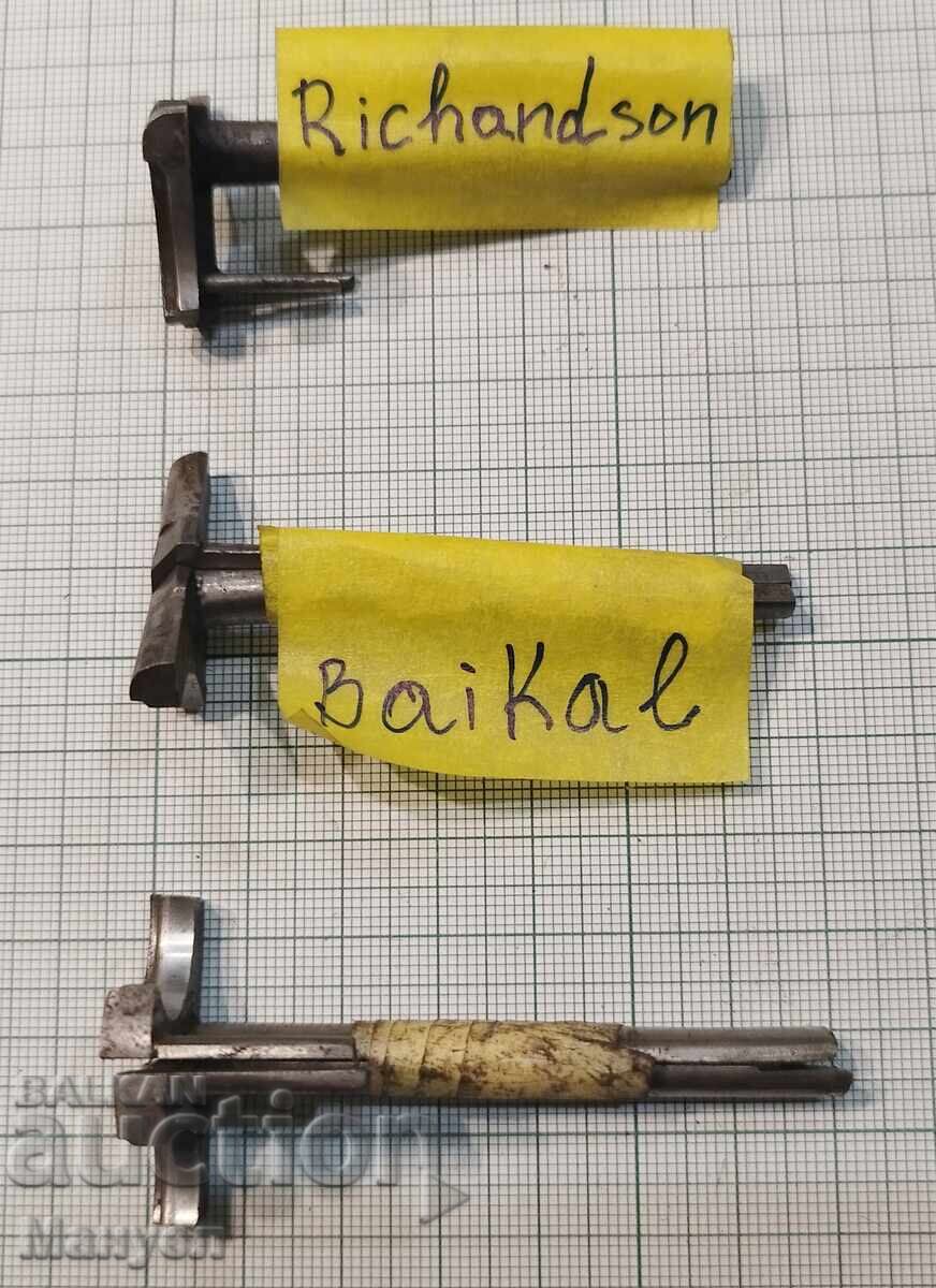 Spare parts for weapons