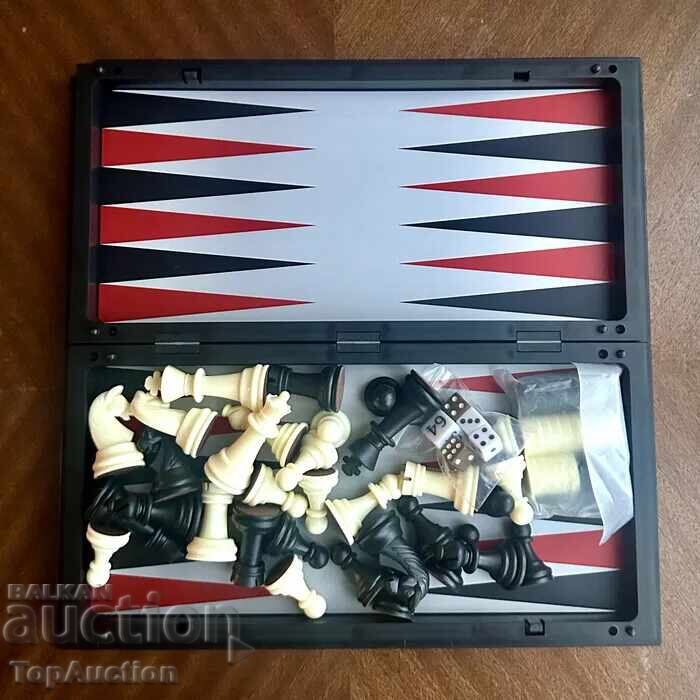 Licitație Set magnetic 3 în 1 – Șah, Table și Dame (Smile Games)