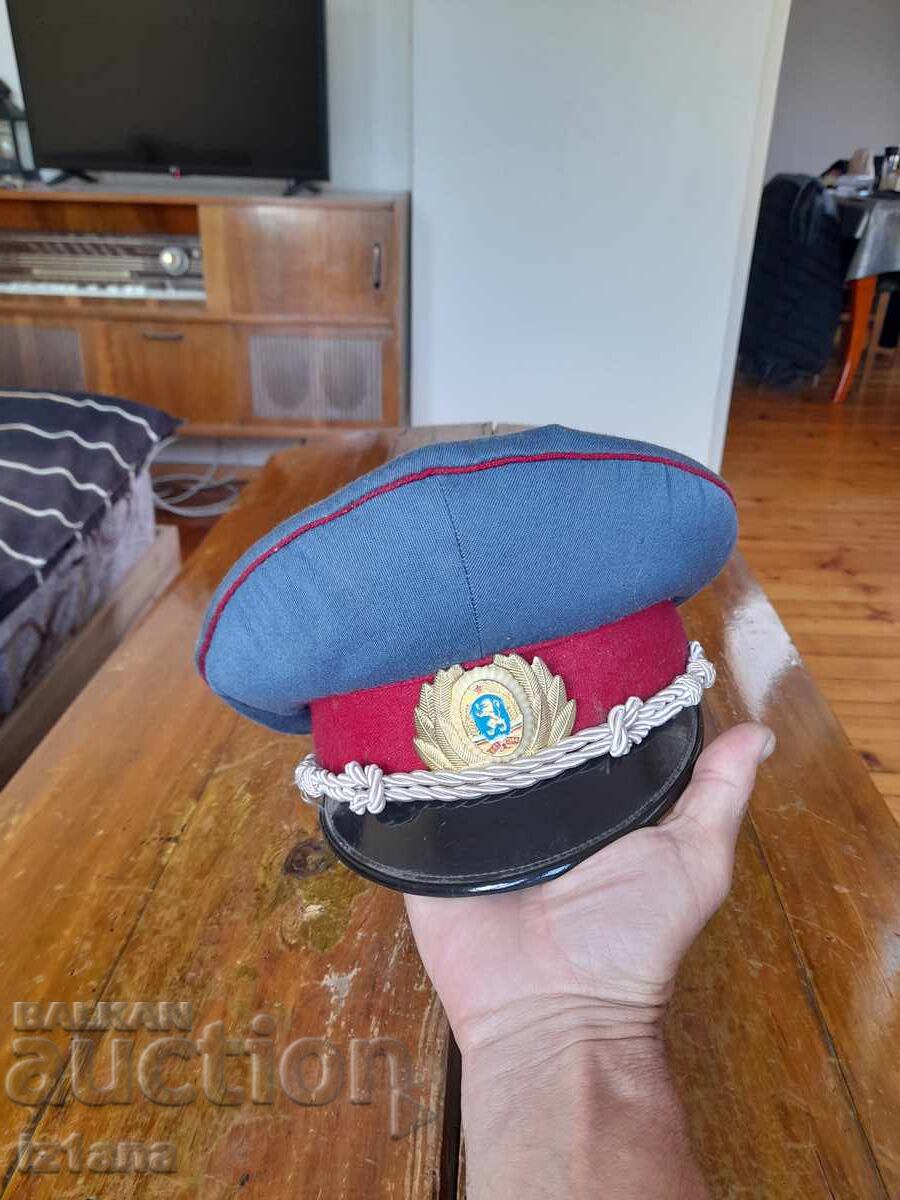 Стара Милиционерска фуражка с цена € 42.00 | 82.15 лв.