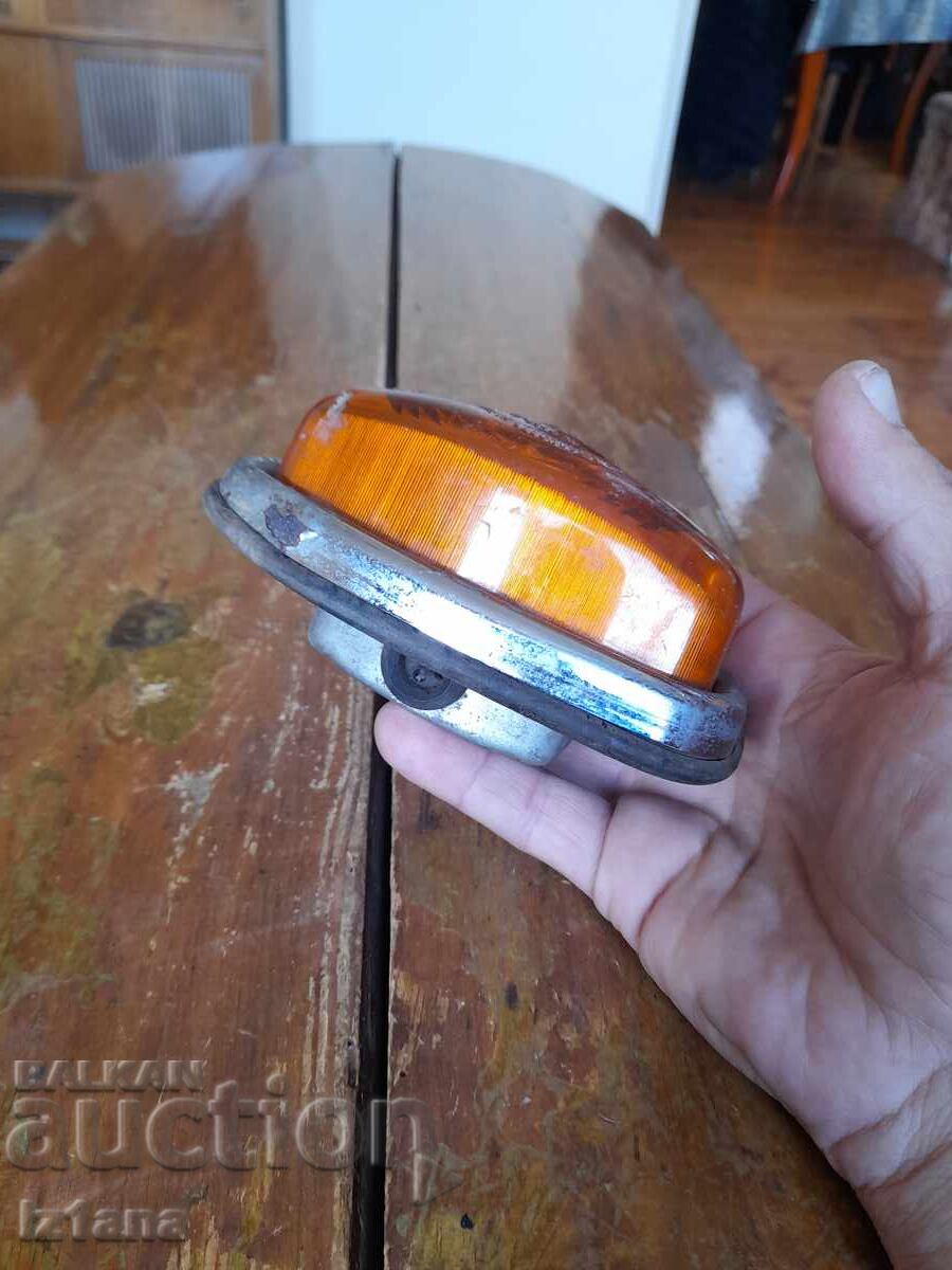 Delivery of Vintage Pal turn signal