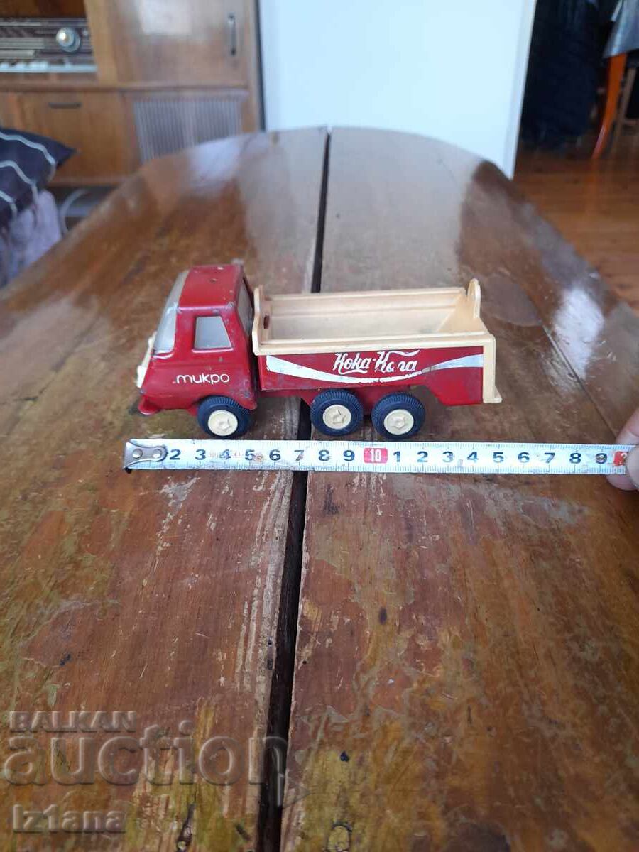 Delivery of Old Micro truck, Coca-Cola Delivery of Old Micro truck, Coca-Cola