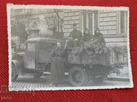 София Жълтите павета 1943 г. Военни с камион стара снимка