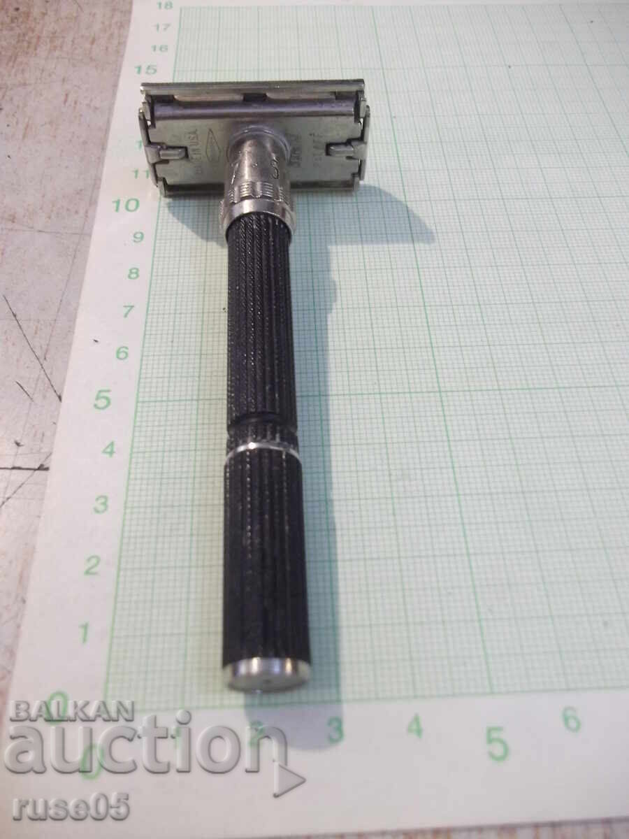 Παλιό αμερικανικό ξυράφι "Gillette" με τιμή € 15.34 | 30.00 BGN