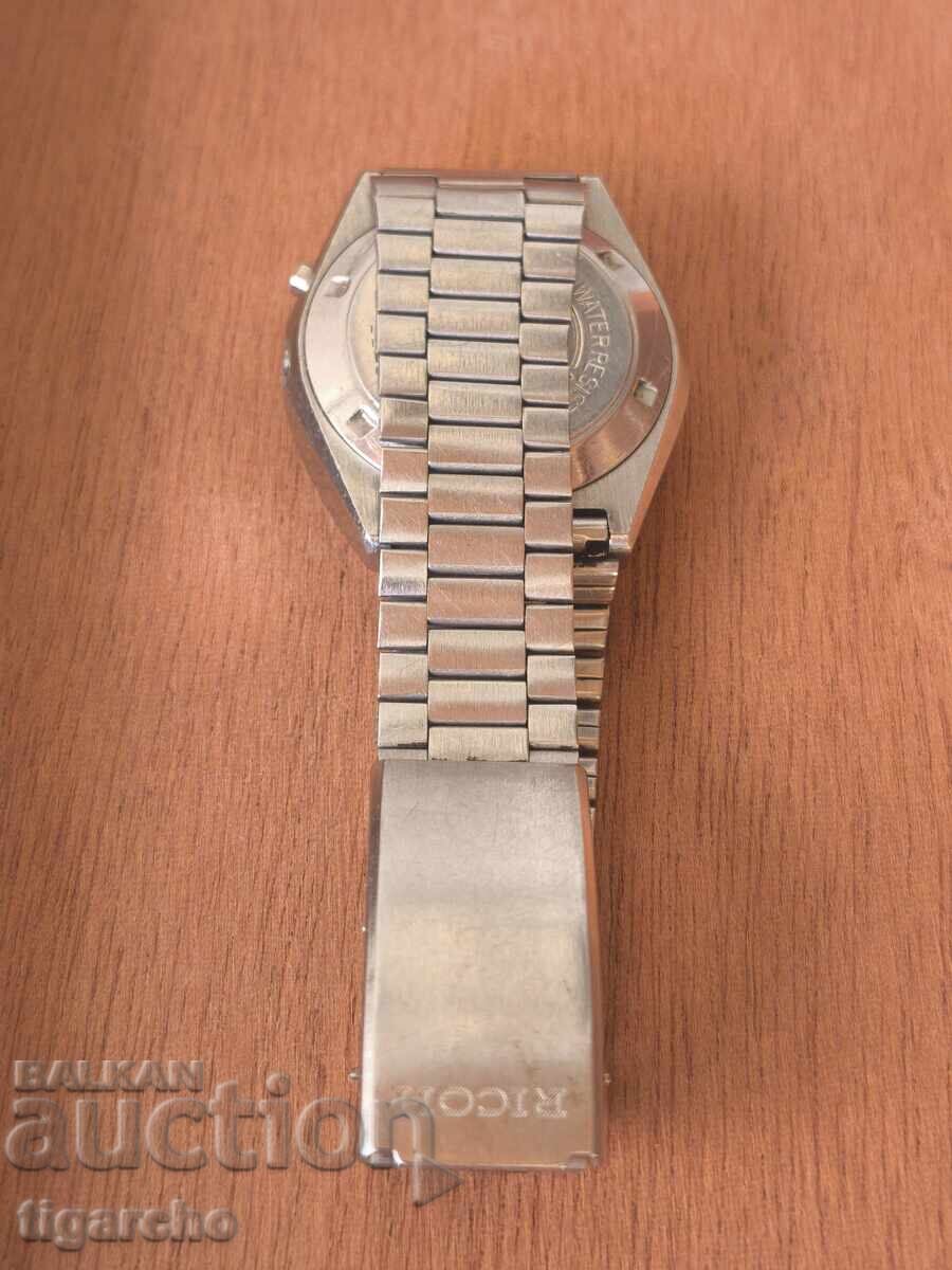 Каса и верижка за часовник RICOH