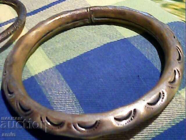 old silver-plated bracelets with price € 4.00 | 7.82 BGN