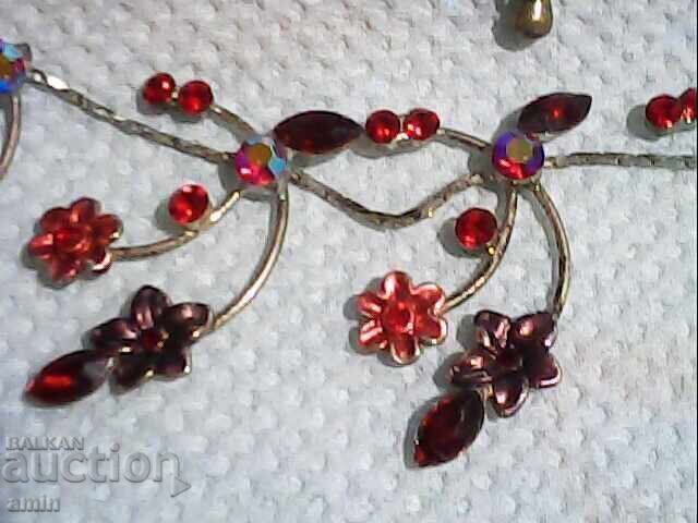 Auction  Beautiful set