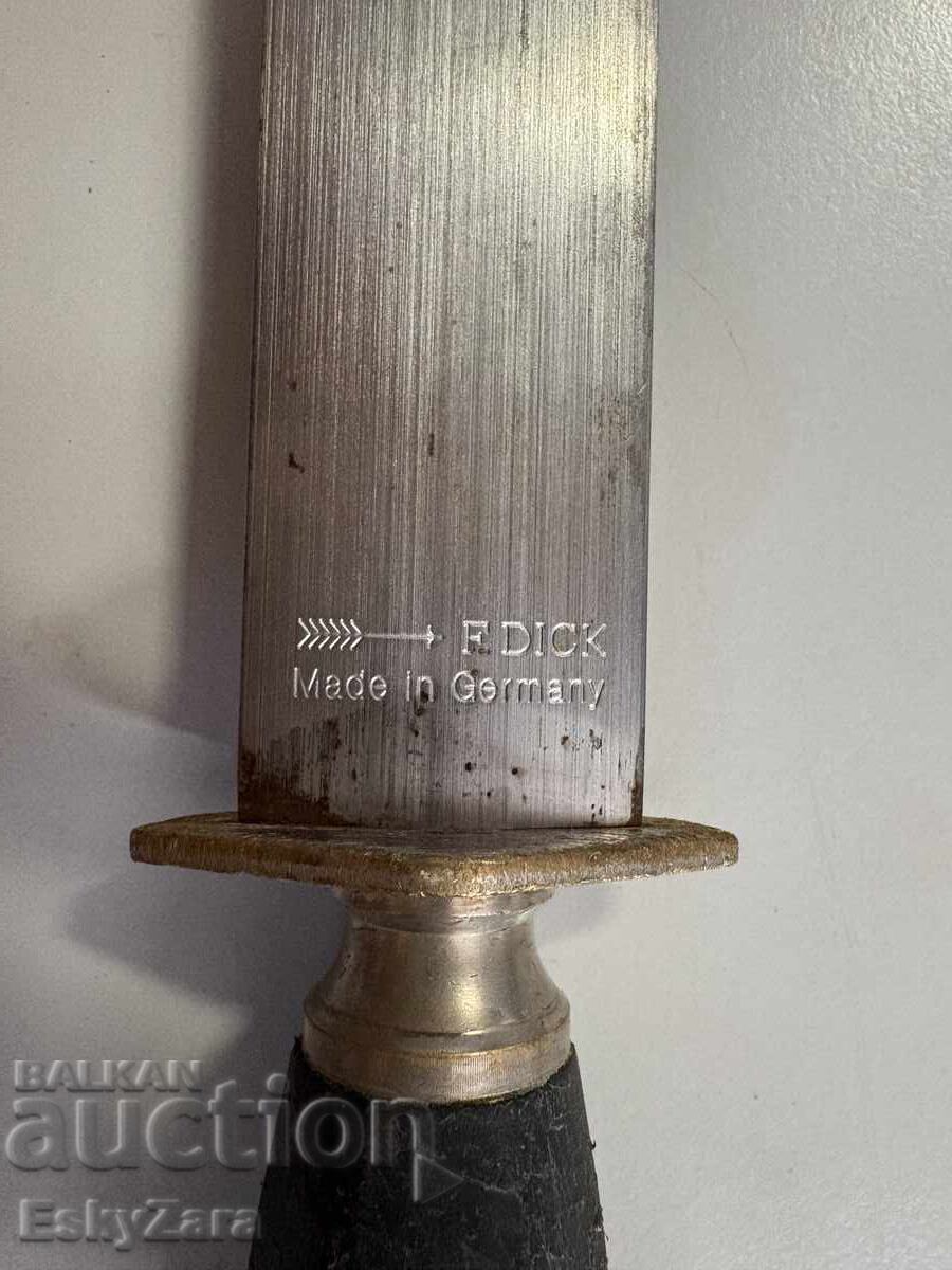 Επαγγελματικό πλατύ μασάτι F. DICK με τιμή € 100.00 | 195.58 BGN