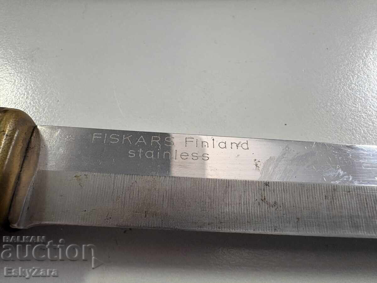 Delivery of Vintage Finnish knife FISKARS Finland Stainless with leather sheath