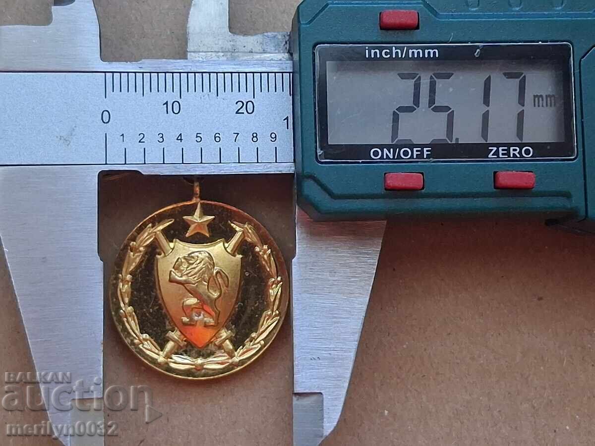 Livrarea Insignă pentru activitate culturală BNA medalie insignă Livrarea Insignă pentru activitate culturală BNA medalie insignă