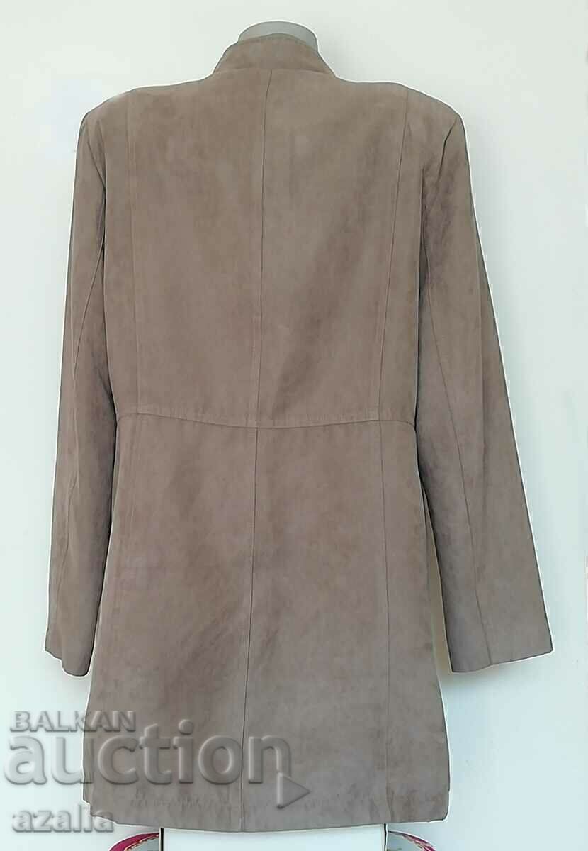 Women's beige jacket/coat with price € 7.70 | 15.06 BGN