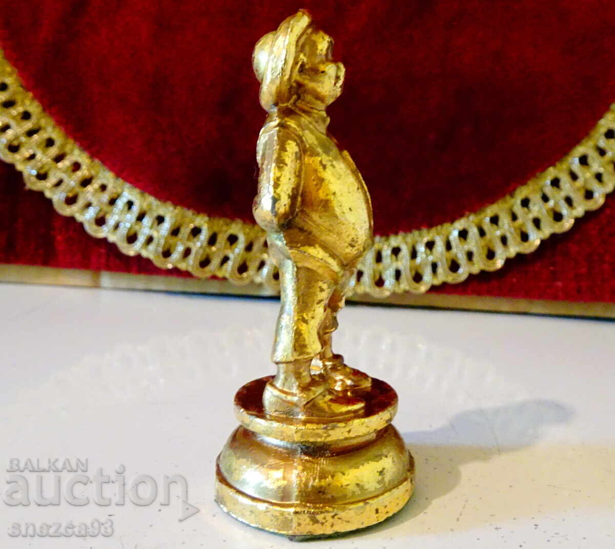 Figurină din cositor Sancho Panza, placată cu aur cu preț € 8.00 | 15.65 BGN