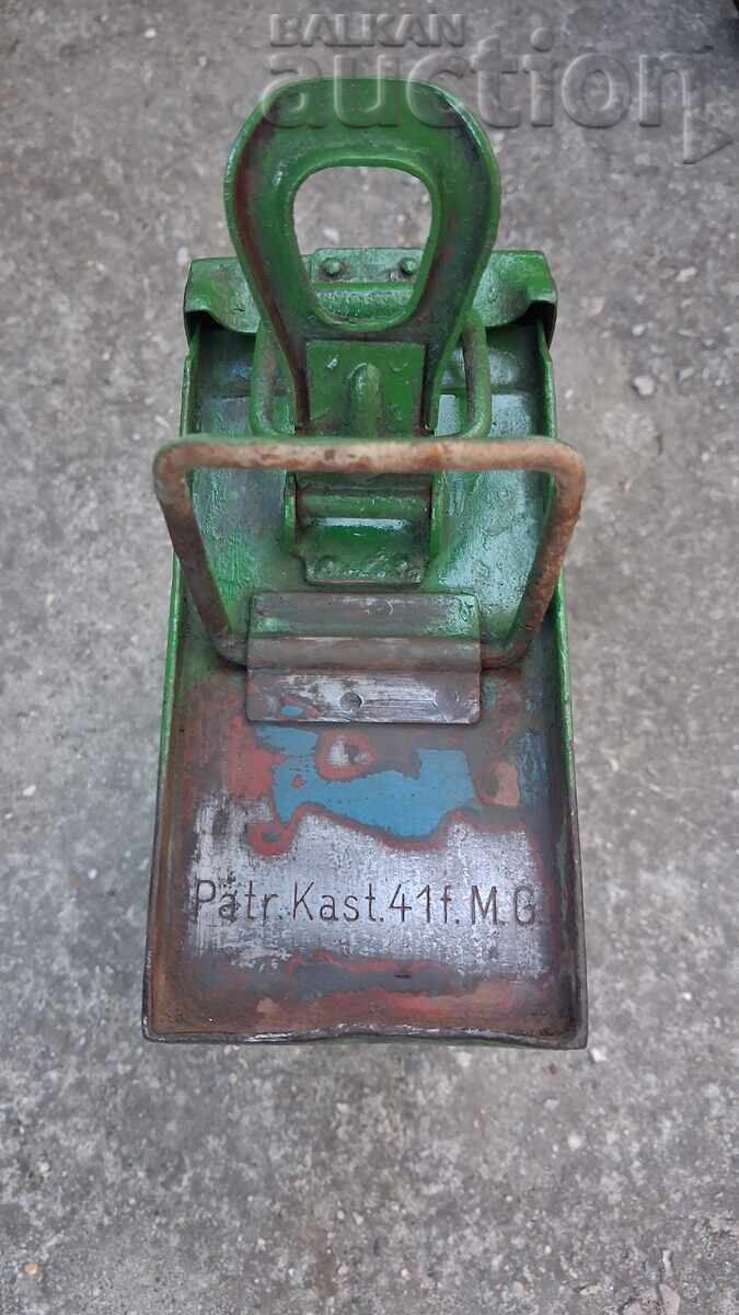 Auction  MG42 WW2 WWII AMMO BOX 1943