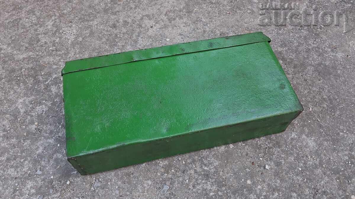 MG42 WW2 WWII AMMO BOX 1943 - 6