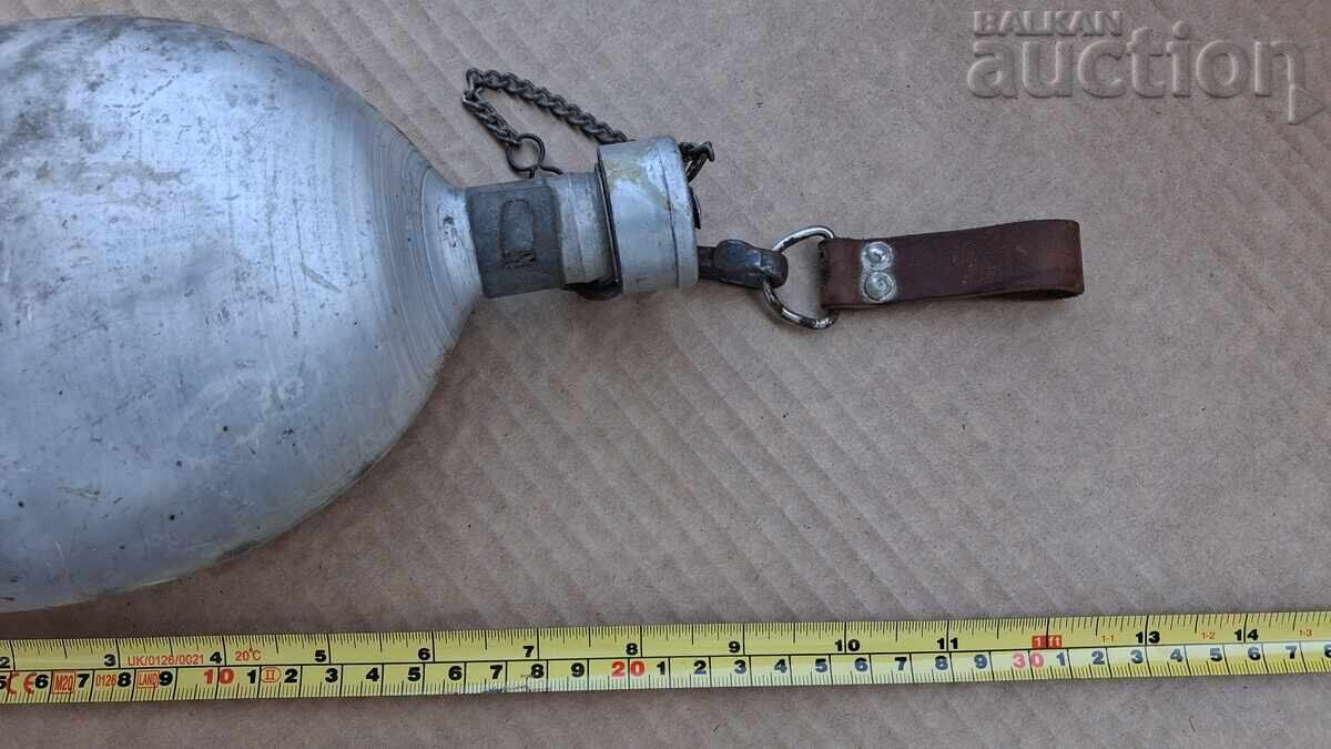 WW2 WWII soldier's canteen with belt carrier with price € 15.00 | 29.34 BGN