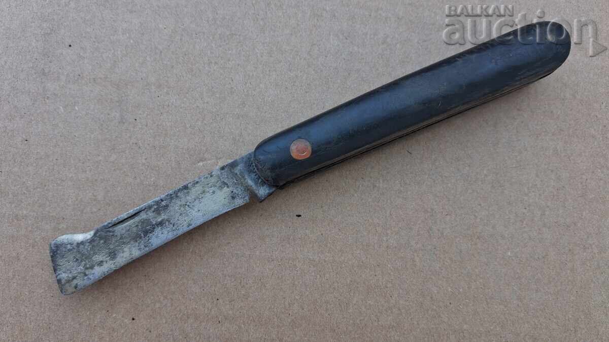 Delivery of antique cooling knife cuttings garden knife