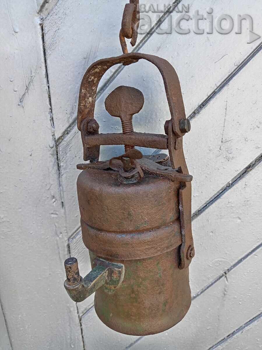 antique Carbide miner's lamp lantern with price € 15.00 | 29.34 BGN
