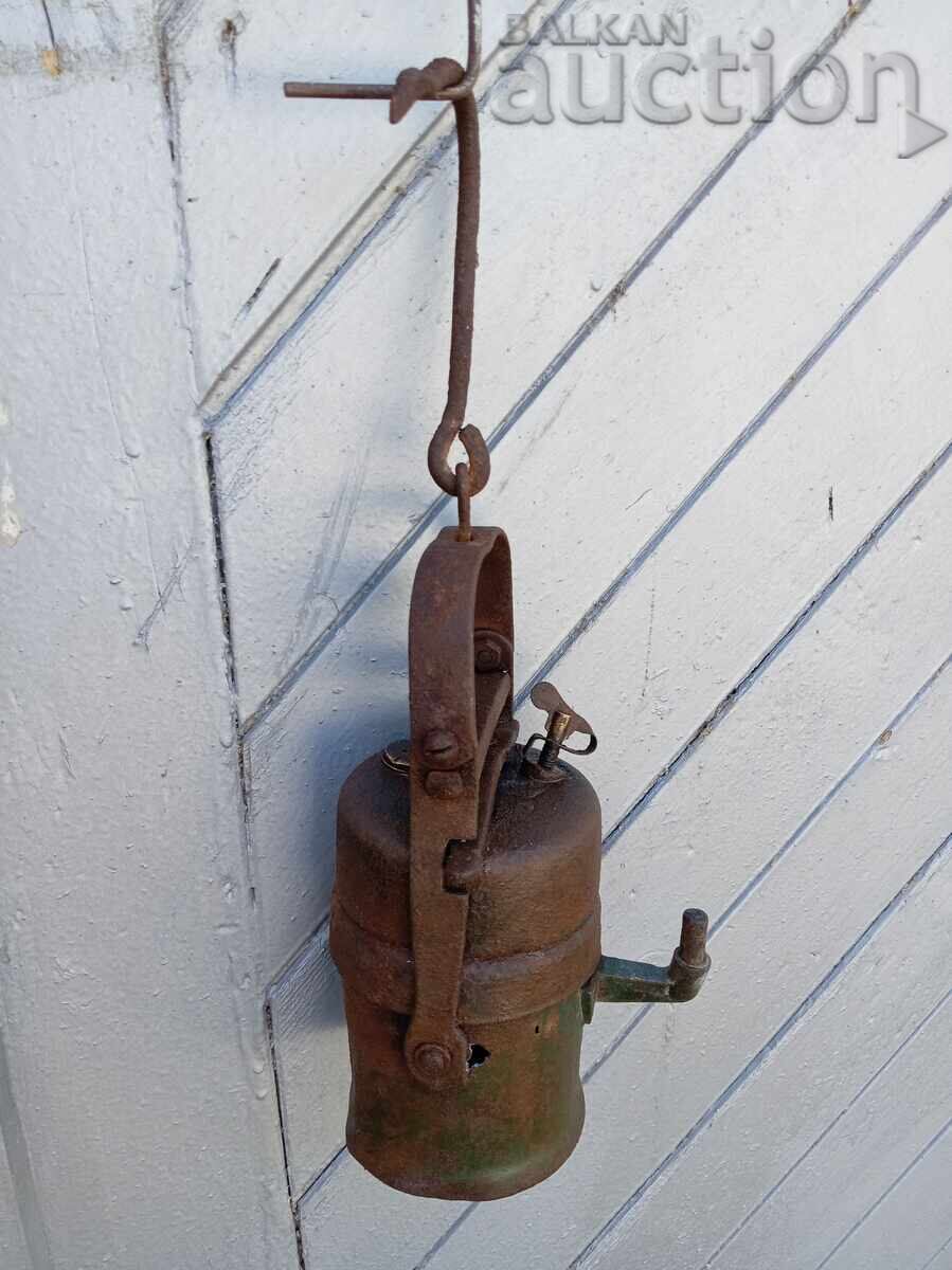 Auction  antique Carbide miner's lamp lantern