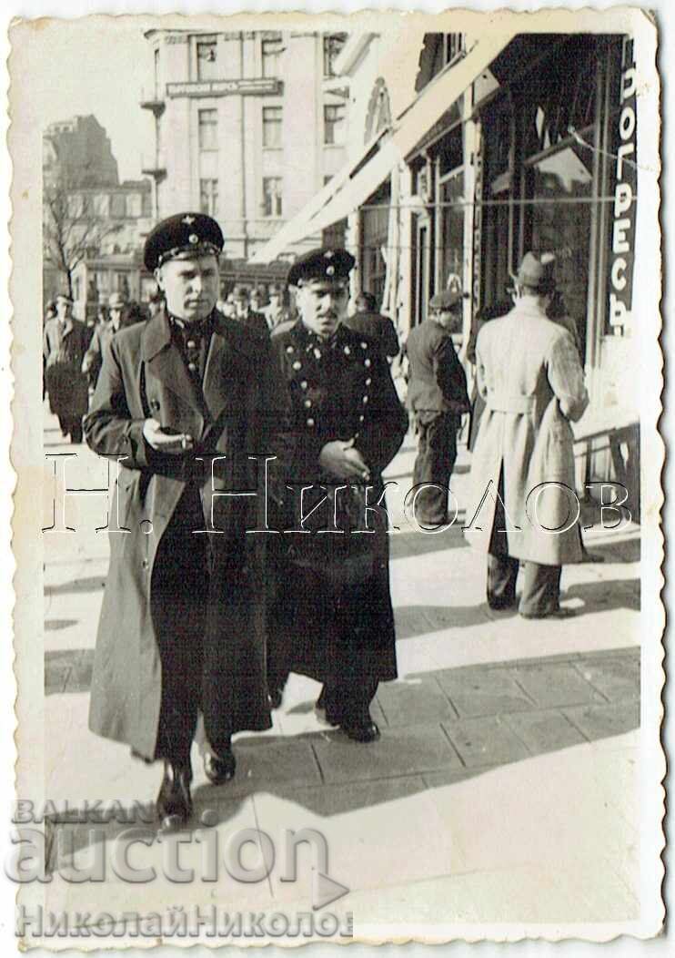 MICĂ FOTOGRAFIE VECHE SOFIA DOI CEFERIȘTI DIN ORAȘ J959