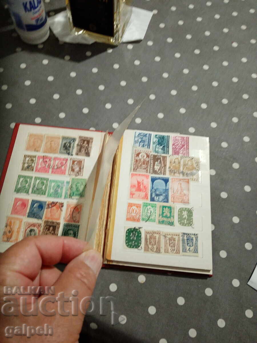 CLASOR CU MĂRCI POȘTALE - URSS / REGAT / RP BULGARIA - 180 buc cu preț € 15.00 | 29.34 BGN CLASOR CU MĂRCI POȘTALE - URSS / REGAT / RP BULGARIA - 180 buc cu preț € 15.00 | 29.34 BGN