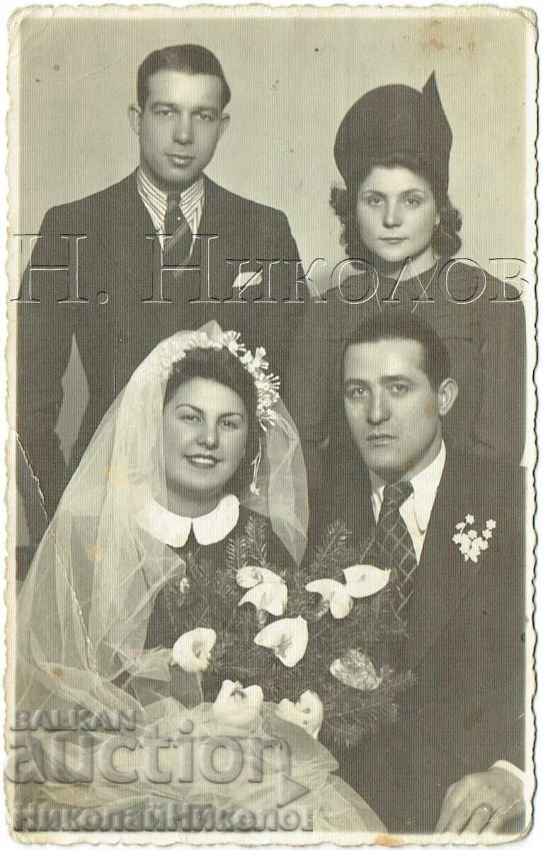 1940 VINTAGE PHOTO SOFIA THE BRIDE AND GROOM AND THE BEST MAN ZH961