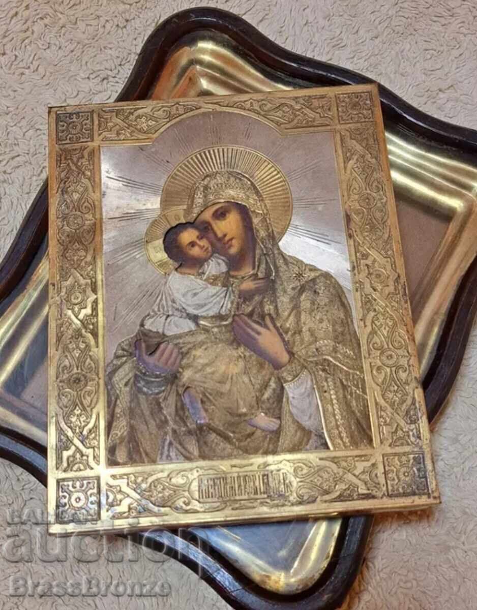 Παλιά εικόνα Παναγία του Βλαντιμίρ σε ξύλινο κουτί
