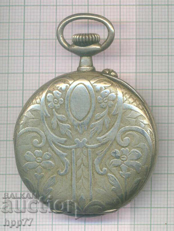 Часовник 16 без стъкло с цена 0.01 € Часовник 16 без стъкло с цена 0.01 €