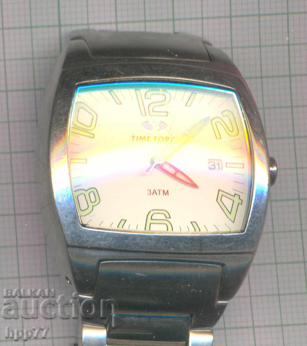 Clock 4 works with price 0.01 €