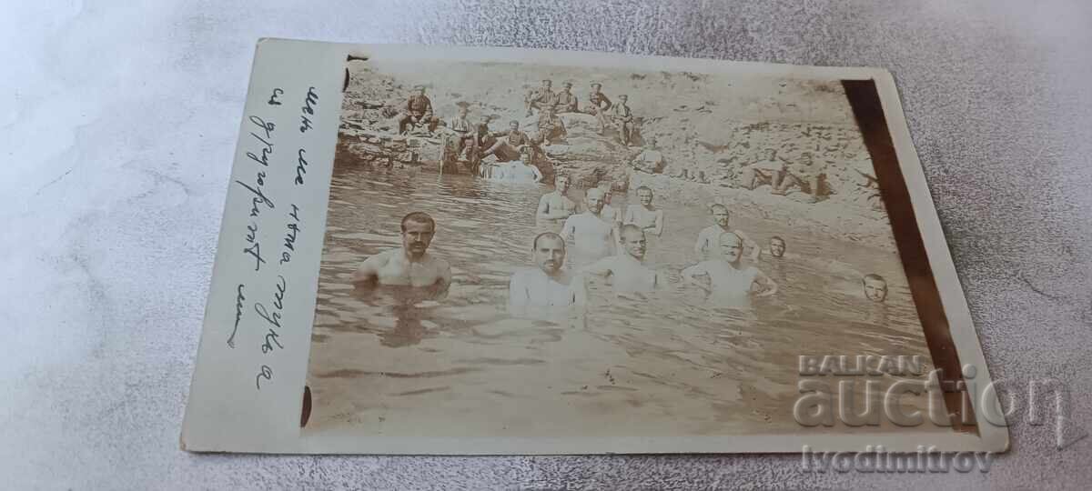 Photo Officers and soldiers bathing in a river 1918 WWI