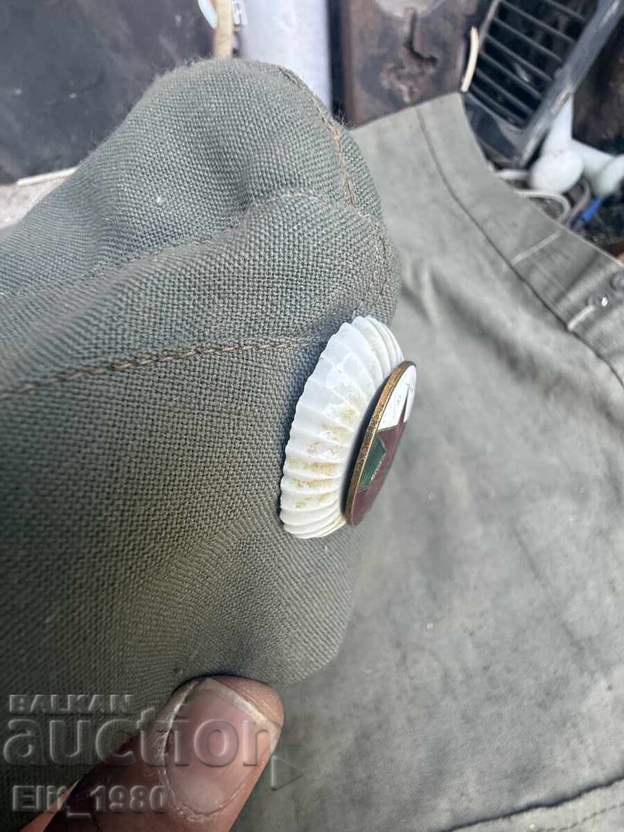 Senior officer peaked cap wounded socialist - 5