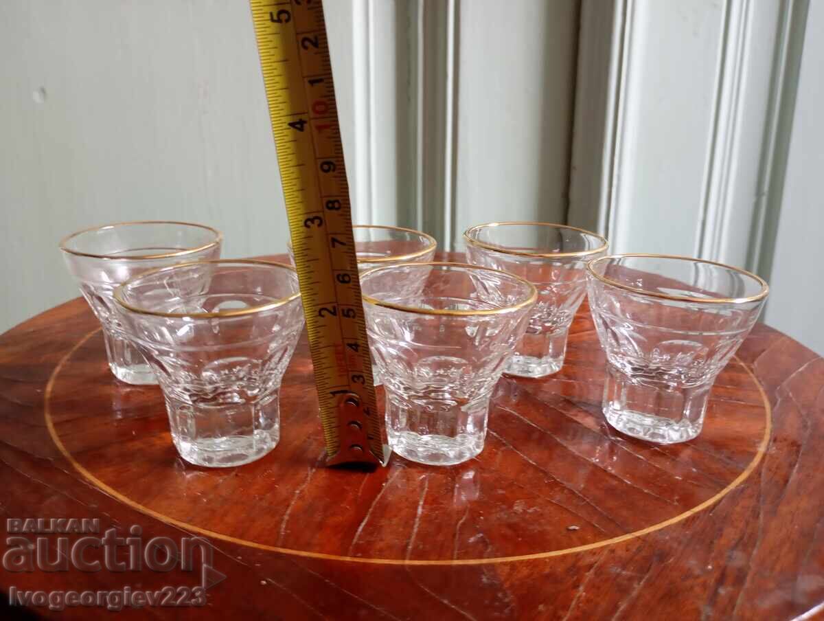 Delivery of Bohemia crystal alcohol serving set
