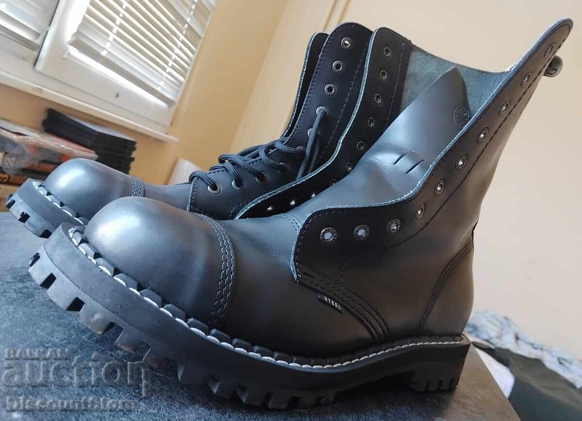 Steel boots - 10 eyelets, size 46 with price € 71.00 | 138.86 BGN