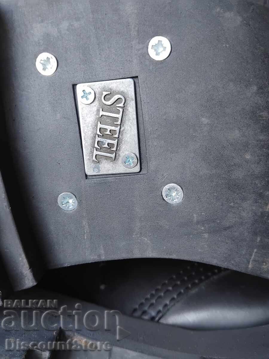 Auction  Steel boots - 10 eyelets, size 46
