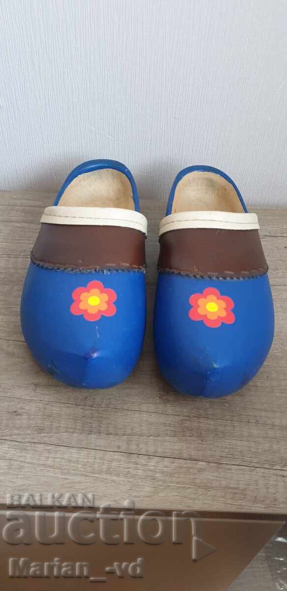 Дървено холандско сабо