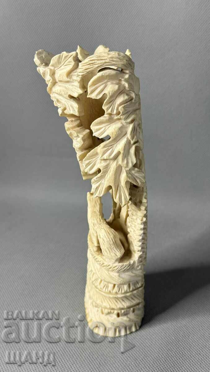 Delivery of Old figurine statuette made of bone fox bone 225 grams