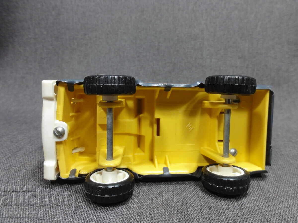 VECHE JUCĂRIE RETRO SOC URSS DIN METAL CAMION KROT - 6