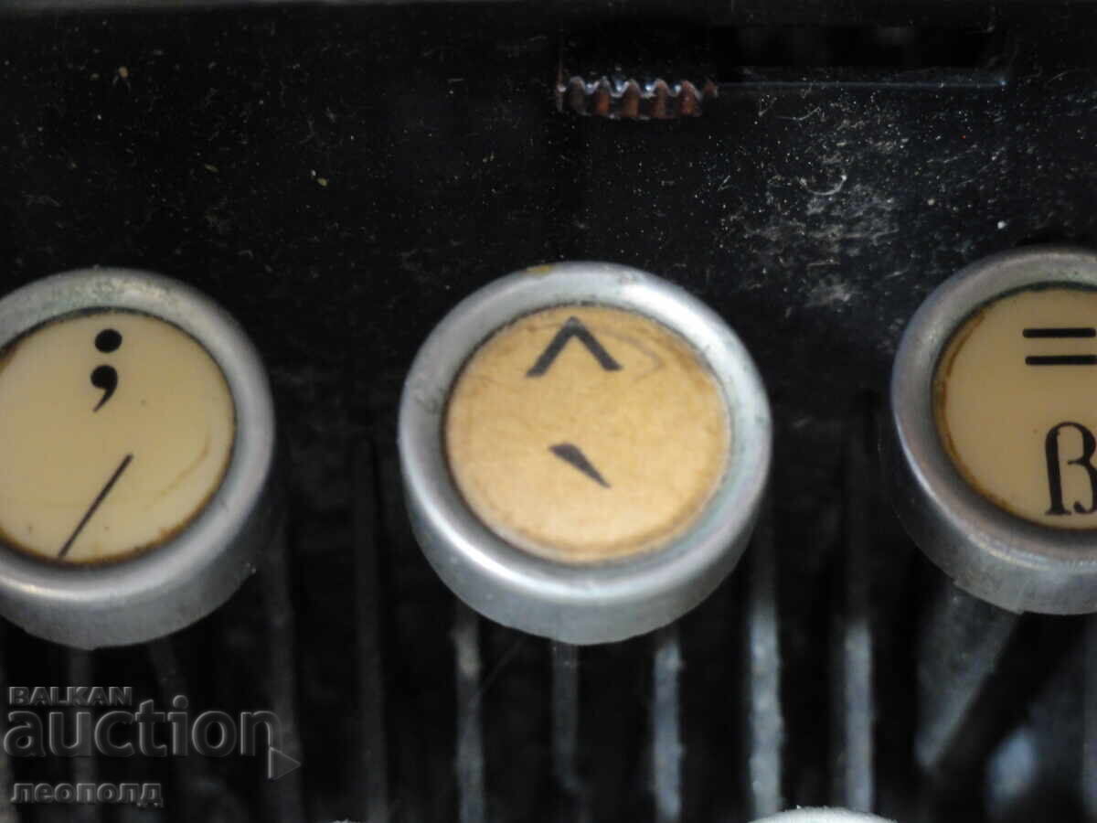 OLD RETRO PORTABLE TYPEWRITER TYP-BOY QWERTZ - 7