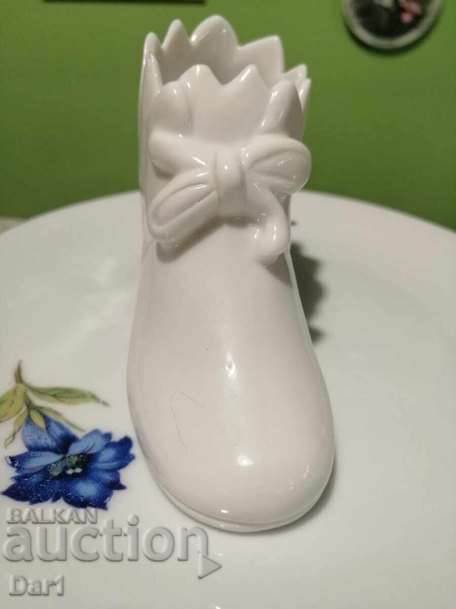 Порцеланова обувка с цена 5.99 €