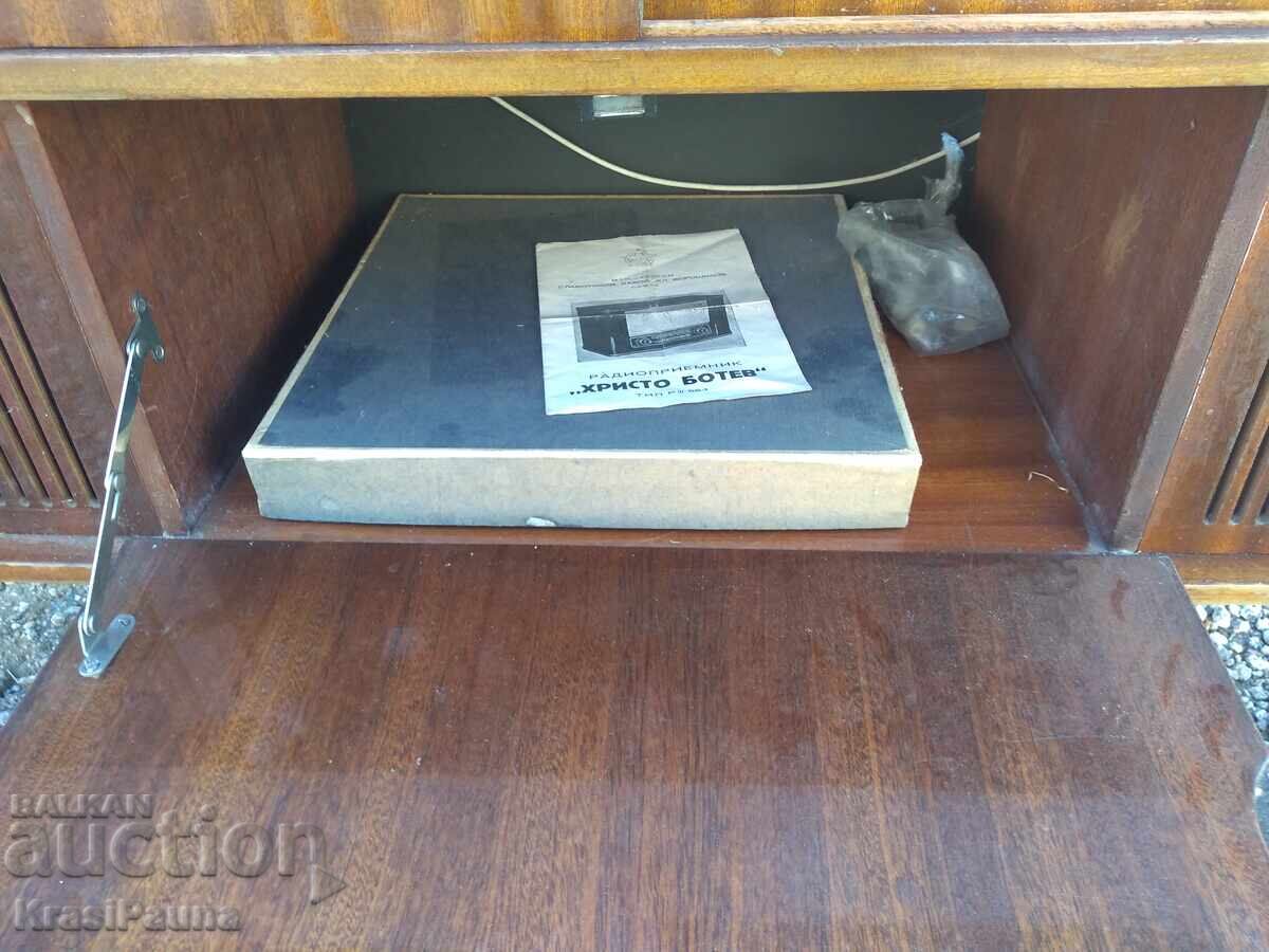 Ρετρό μουσικό έπιπλο για αναπαλαίωση - 5