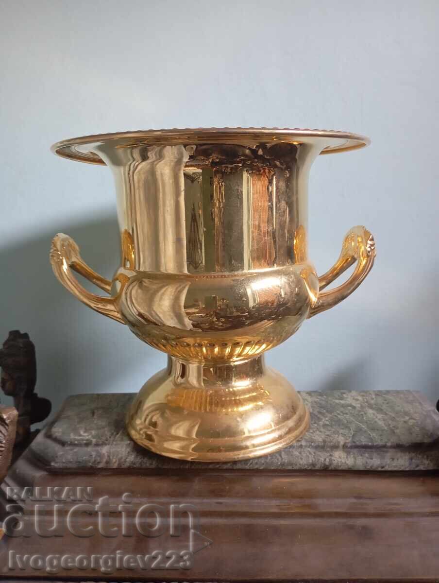 Позлатена шампаниера