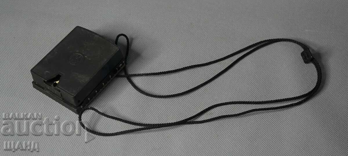 Old German tourist compass with price 5.71 € Old German tourist compass with price 5.71 €