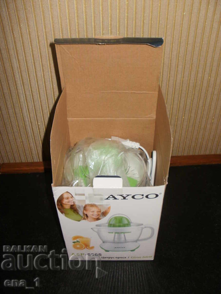 Ayco ACP-6565 electric citrus juicer in white and green - 6