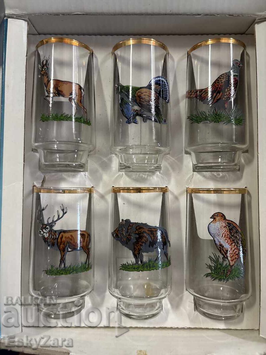 Set of hunting whiskey / rakia glasses with wild animals
